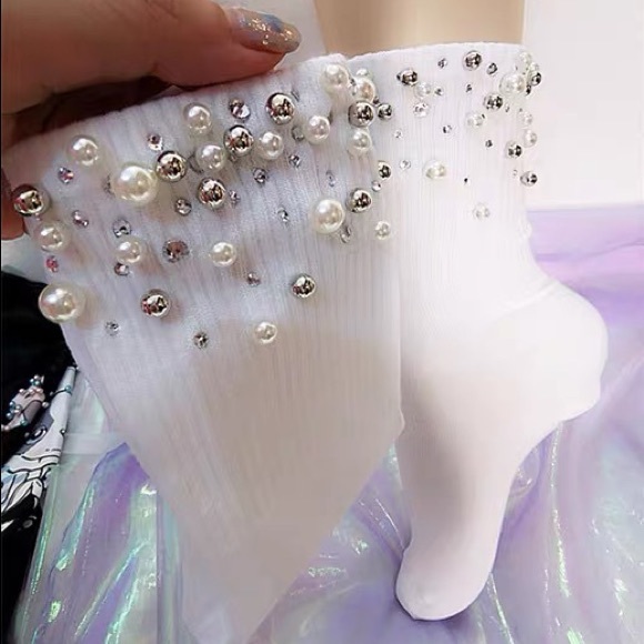 Local designers pearl socks - Picture 2 of 6